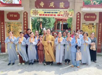 Đạo tràng Thiên Phước (Đức Huệ) cúng dường 4 trường hạ tại Long An